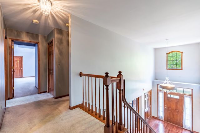 8407 Beech Avenue, Munster, IN 46321