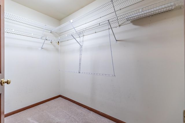 8407 Beech Avenue, Munster, IN 46321