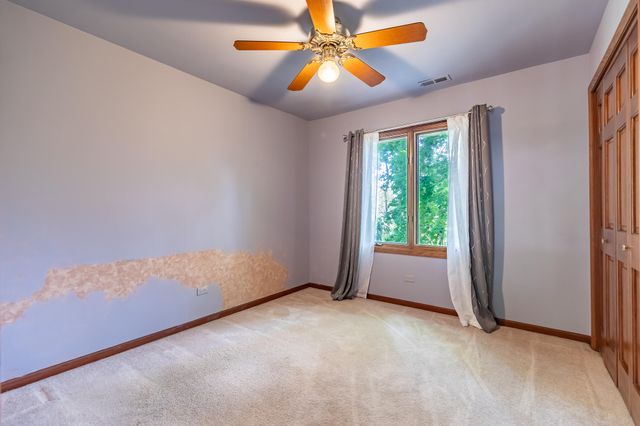 8407 Beech Avenue, Munster, IN 46321