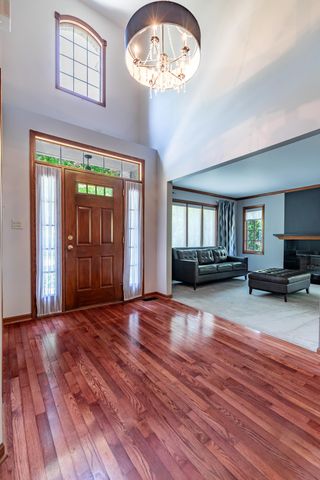 8407 Beech Avenue, Munster, IN 46321