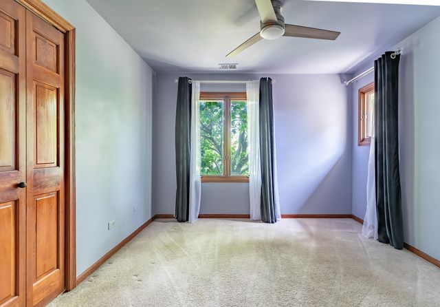 8407 Beech Avenue, Munster, IN 46321