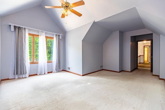 8407 Beech Avenue, Munster, IN 46321