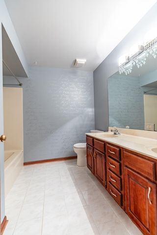 8407 Beech Avenue, Munster, IN 46321