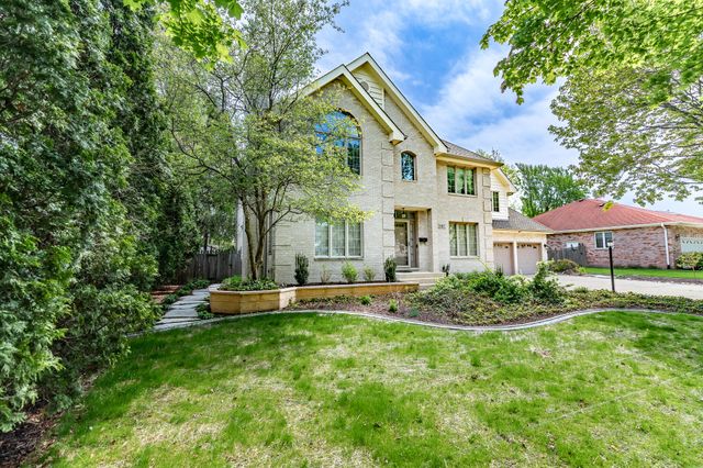 8407 Beech Avenue, Munster, IN 46321