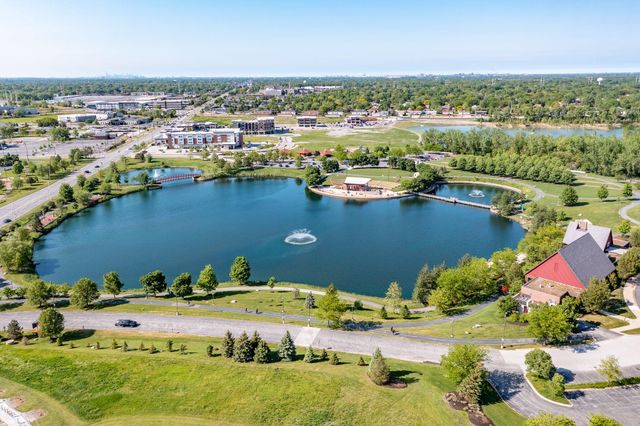 8407 Beech Avenue, Munster, IN 46321