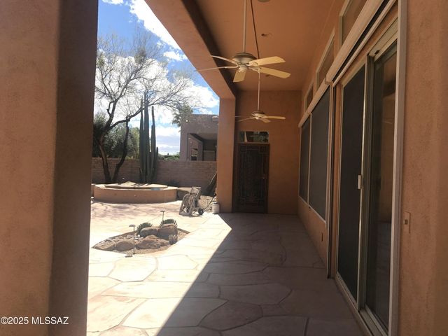 13842 N Slazenger Drive, Oro Valley, AZ 85755