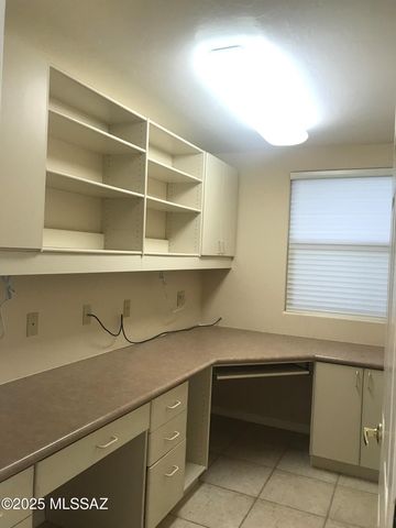 13842 N Slazenger Drive, Oro Valley, AZ 85755