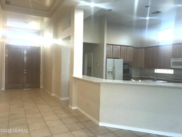 13842 N Slazenger Drive, Oro Valley, AZ 85755