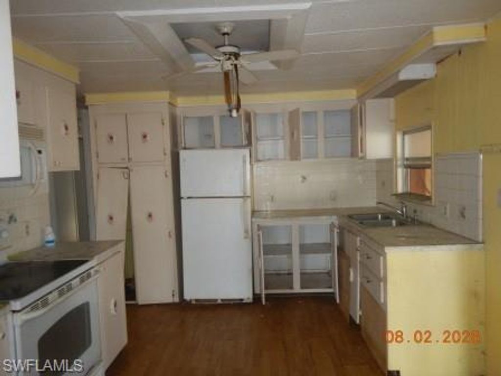 251 Shrub LN N, NORTH FORT MYERS, FL 33917 — photo 5