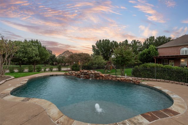 1901 Big Bend Cove, Southlake, TX 76092