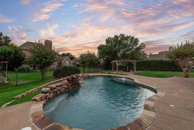 1901 Big Bend Cove, Southlake, TX 76092