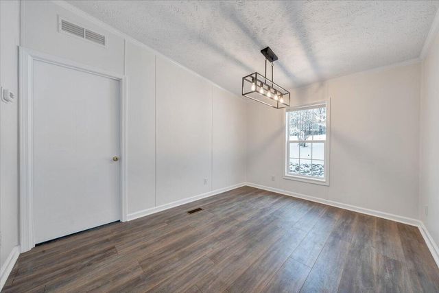 405 Harbor TRL, Moneta, VA 24121