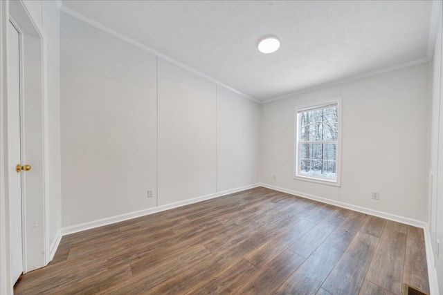 405 Harbor TRL, Moneta, VA 24121