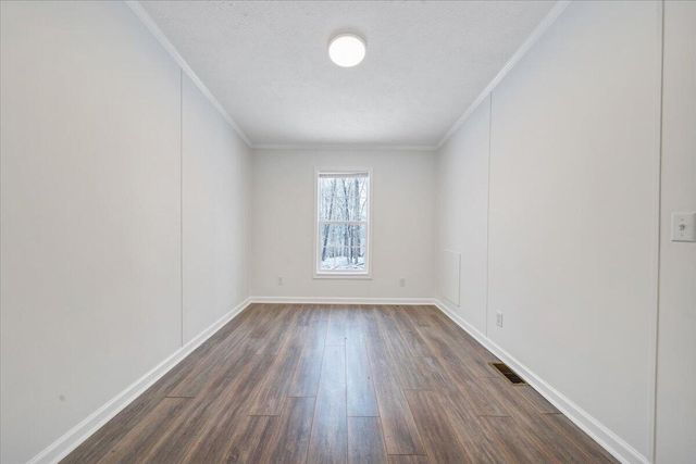 405 Harbor TRL, Moneta, VA 24121