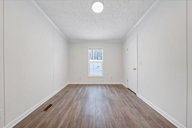 405 Harbor TRL, Moneta, VA 24121