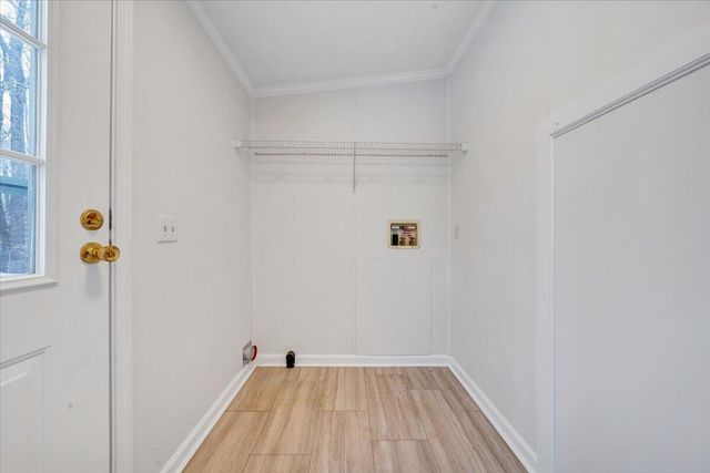 405 Harbor TRL, Moneta, VA 24121