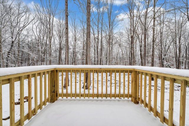 405 Harbor TRL, Moneta, VA 24121