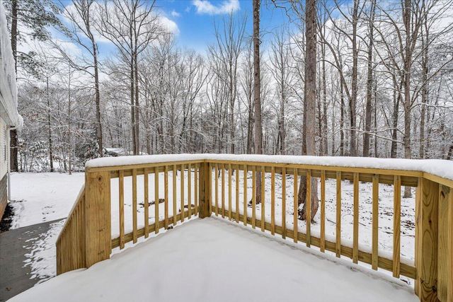 405 Harbor TRL, Moneta, VA 24121