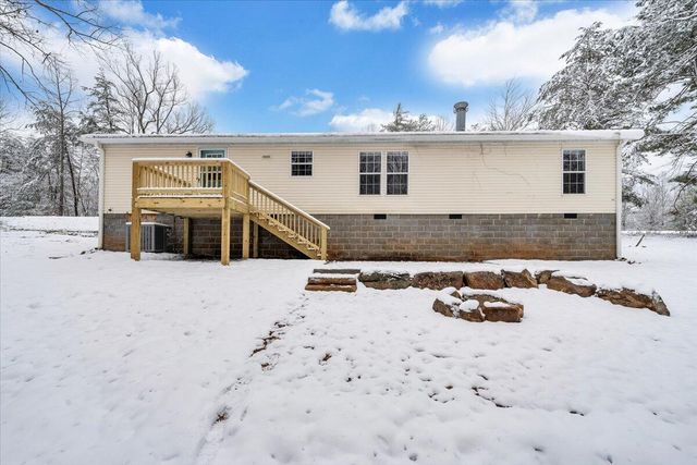 405 Harbor TRL, Moneta, VA 24121