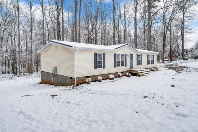 405 Harbor TRL, Moneta, VA 24121