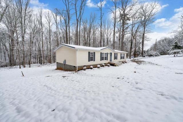 405 Harbor TRL, Moneta, VA 24121