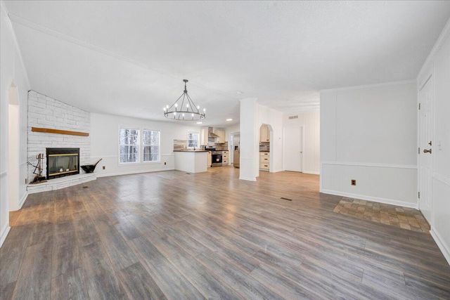 405 Harbor TRL, Moneta, VA 24121