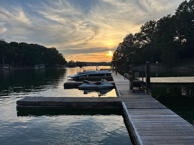 405 Harbor TRL, Moneta, VA 24121