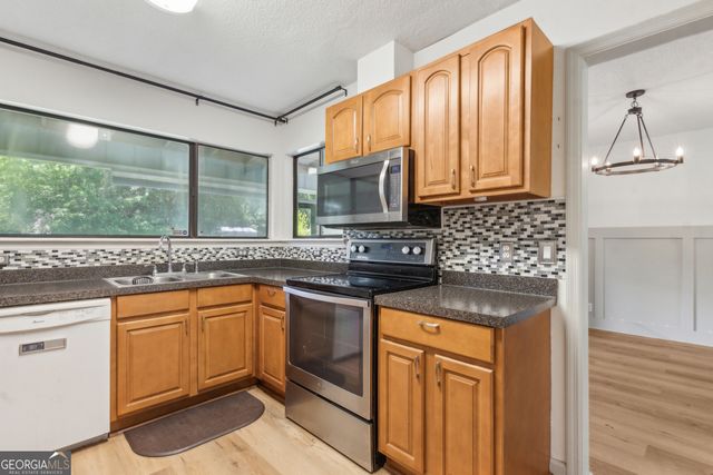 511 Powder Horn Road, St. Marys, GA 31558