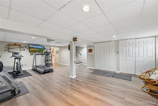 527 Fairways Circle, Creve Coeur, MO 63141