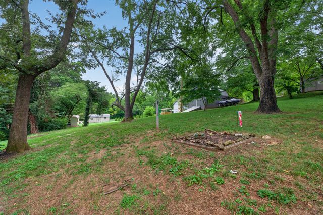 606 Polk St, Sparta, TN 38583