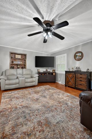 606 Polk St, Sparta, TN 38583