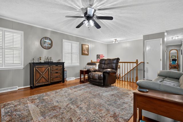 606 Polk St, Sparta, TN 38583