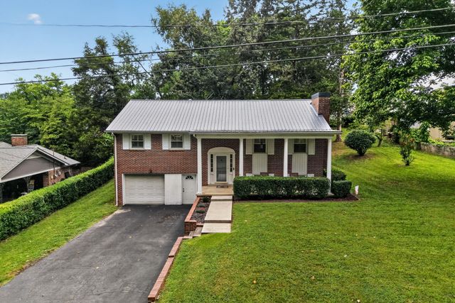 606 Polk St, Sparta, TN 38583