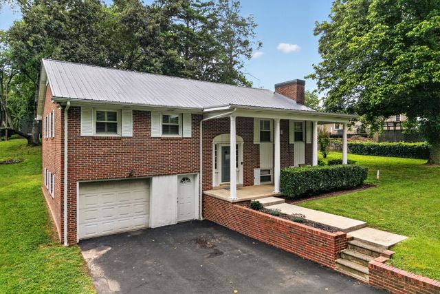 606 Polk St, Sparta, TN 38583