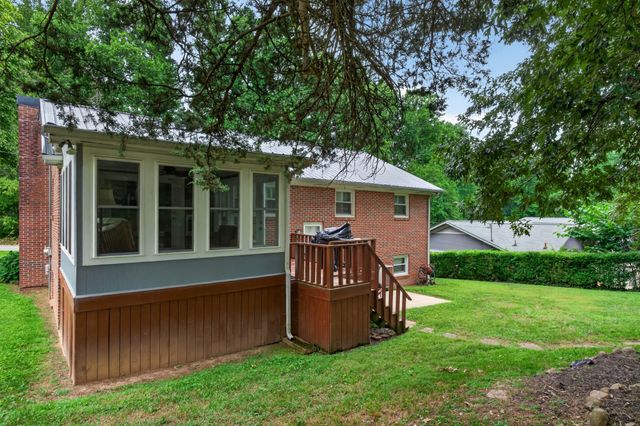 606 Polk St, Sparta, TN 38583