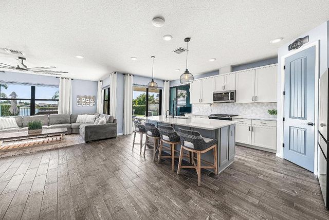 8220 Cinch Way, Lake Worth, FL 33467