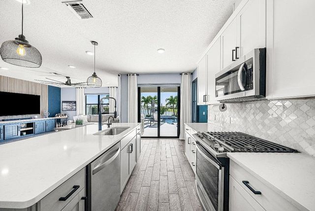 8220 Cinch Way, Lake Worth, FL 33467