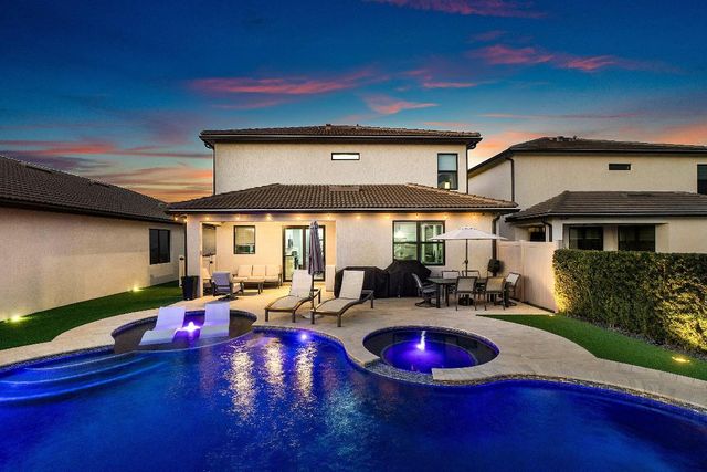 8220 Cinch Way, Lake Worth, FL 33467