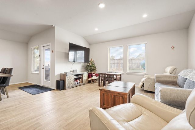 40422 Garden Heights Lane, Magnolia, TX 77354