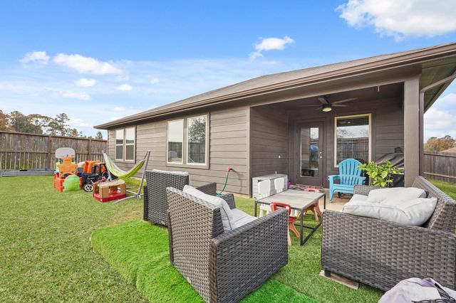 40422 Garden Heights Lane, Magnolia, TX 77354