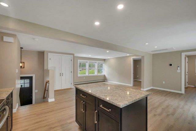 13 Doris Street, Derry, NH 03038