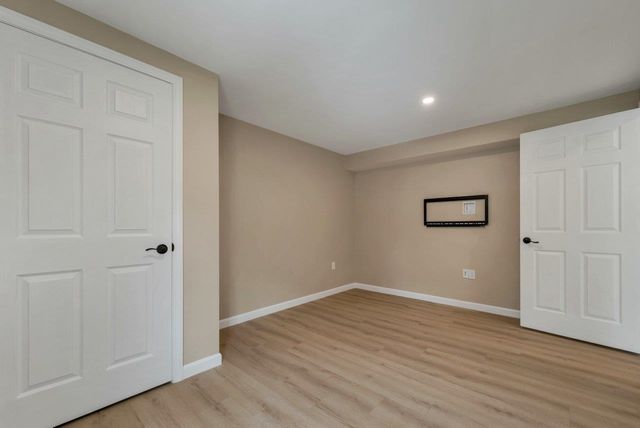 13 Doris Street, Derry, NH 03038