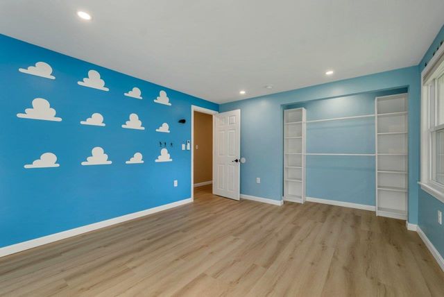 13 Doris Street, Derry, NH 03038