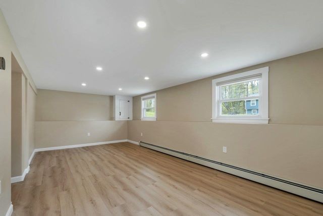 13 Doris Street, Derry, NH 03038