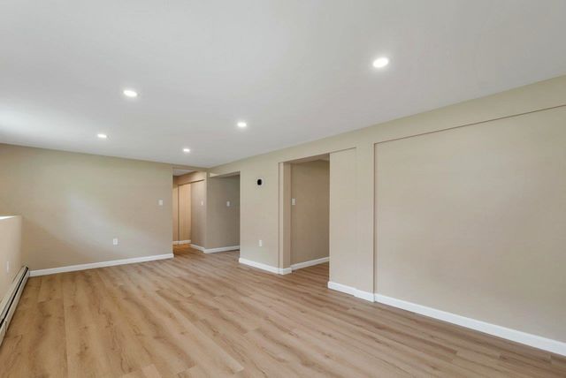 13 Doris Street, Derry, NH 03038