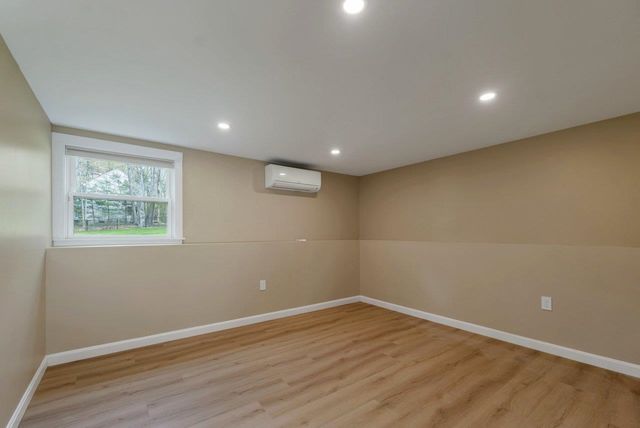 13 Doris Street, Derry, NH 03038