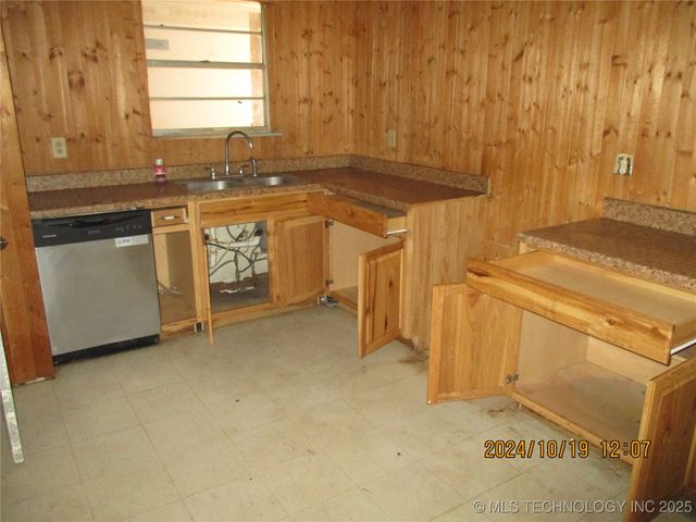 517 Carol Road, Bartlesville, OK 74003