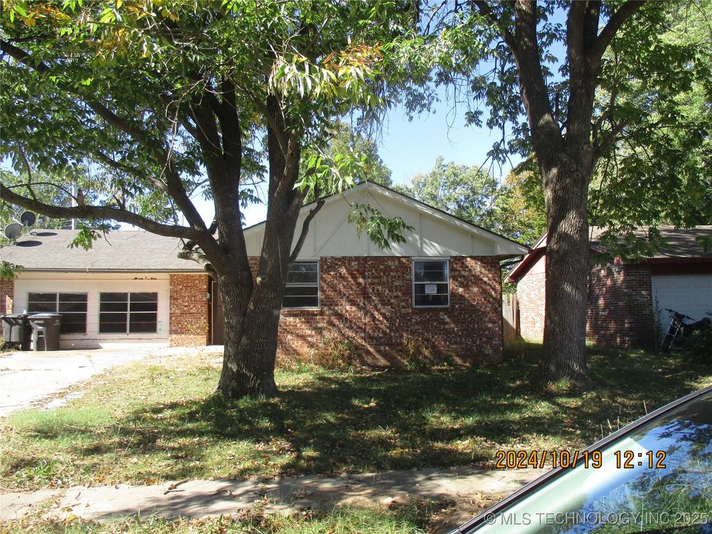 517 Carol Road, Bartlesville, OK 74003
