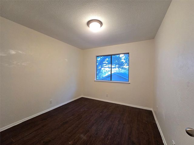 1305 Dobie DR A, Austin, TX 78753