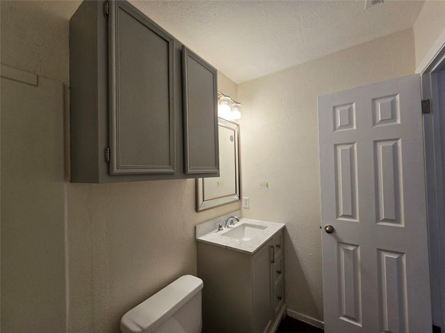 1305 Dobie DR A, Austin, TX 78753